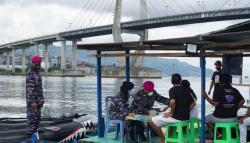 Lantamal IX Vaksinasi Nelayan di Teluk Ambon 