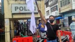 PPKM Level 4 di Pematangsiantar Diperpanjang, Pedagang Pasar Horas Kibarkan Bendera Putih
