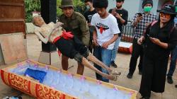 Ritual Manene, Upacara Sakral Membersihkan Jenazah Masyarakat Toraja