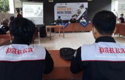 Angkat Potensi Desa, Mahasiswa KKN dan Laboratorium IP UMY Latih Pengelolaan Website