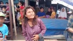 Berebut Sembako Presiden Jokowi, Wanita Hamil di Cirebon Terjepit dan Terjatuh