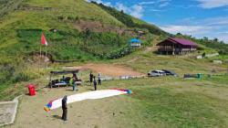 Tim Atlet Paralayang Fasida Sulut Kunjungi Lokasi Latihan SIV di Bukit Selena