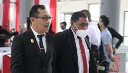 Wagub Minta Sarjana Maluku Jangan Jadi Penonton di Rumah Sendiri