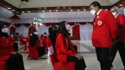 Untag Surabaya Kukuhkan 2.999 Mahasiswa Baru