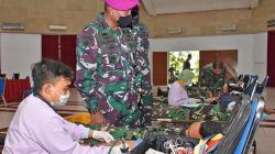 Prajurit Brigif 2 Marinir Donor Darah Peduli Sesama