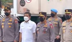 Kapolri Serahkan Bantuan Isotank untuk Penanganan Covid-19 di Tanjung Priok