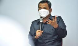 Pemkot Surabaya Larang Sekolah Paksa Wali Murid Beli Baju Seragam Baru 