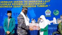 Serbuan Vaksin TNI AL Sasar Pondok Pesantren di Garut, Santri Antusias Divaksinasi