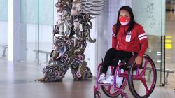 Peraih Medali Perak Paralimpiade Tokyo Ni Nengah Widiasih Tiba di Bali