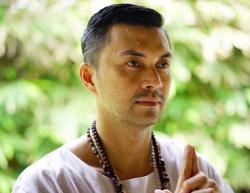 5 Berita Terpopuler: Artis Lawas Makin Tampan di Usia Tua hingga Suami Lempar Istri ke Laut