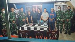 Danpomdam XIII/Merdeka Bersama Tim Temui Orang Tua Prada Chandra Gerson Kumaralo di Langowan<