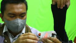 Mahasiswa Malang Ciptakan Alat Pendeteksi Penyakit Saraf Tangan Terjepit