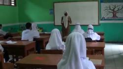 Suasana Hari Pertama PTM di SMP se-Kota Cimahi, Para Siswa Gembira