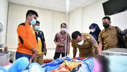 Plt Gubernur Sulsel Kunjungi Bocah Korban Penganiayaan Orang Tua