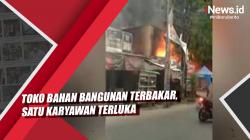Detik-Detik Toko Bahan Bangunan di Bekasi Terbakar, Satu Karyawan Terluka