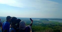 Indahnya Bukit Cinta Anti Galau di Cirebon, Wisata Baru Menikmati Gunung Ciremai