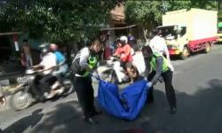 Terlindas Truk Tronton, Pemotor Perempuan di Tuban Ini Tewas Mengenaskan <