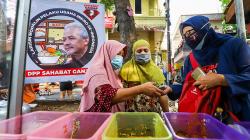 Peduli UMKM, Sahabat Ganjar Borong Makanan Pedagang Kaki Lima