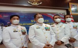 Rayakan HUT Ke-76 TNI AL, Lanal Palembang Gelar Serbuan Vaksin di Pesisir <