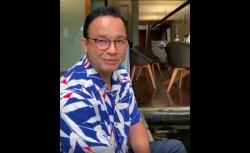 Bercengkerama dengan Ikan Koi Minggu Pagi, Anies: Harus Hati-Hati Biar Tidak Kecemplung Lagi