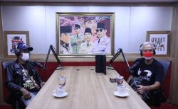 Ganjar Jadi Penyiar Radio, Pendengar Minta Tips Cara Nembak Cewek hingga Aduan Pungli