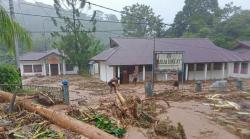 Kepulauan Yapen Papua Dilanda Bencana Banjir dan Longsor, Ratusan Warga Mengungsi