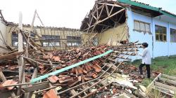 Bangunan Sekolah Roboh akibat Diguyur Hujan Deras