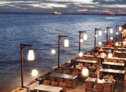 7 Tempat Makan di Balikpapan Kalimantan Timur Paling Hits dengan Panorama Laut