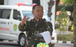 Percepat Serbuan Vaksinasi, Kodam Siliwangi Lengkapi 6 Ambulans dengan Cool Box