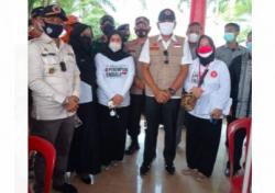 Tinjau Serbuan Vaksinasi, Wagub Sultra Senang Antusiasme Warga Tinggi