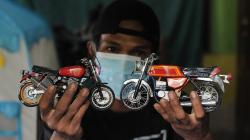 Kerajinan Miniatur Motor dan Mobil Berbahan Pipa Bekas Dijual Mulai Rp100.000