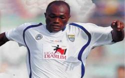 Pernah Perkuat Kamerun Bareng Bek Arsenal, Begini Kabar Eks Persib Christian Bekamenga