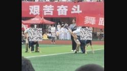 Duh, Anggota Kelompok Tari Kampus Suguhkan Pertunjukan Vulgar di Hadapan Mahasiswa Baru