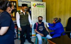 Percepat Herd Immunity, MNC Peduli Dukung Desa Cipanas Cianjur Vaksinasi Warga<