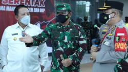 Apresiasi Serbuan Vaksinasi Covid-19 di UIN Lampung, Panglima TNI: Habiskan Semua Vaksin<