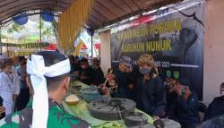 Milangkala Desa Nunuk Majalengka, Benda Pusaka Abad ke-14 Dipertontonkan ke Warga