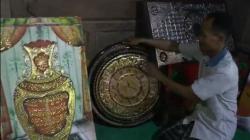 Inovasi Bahan Baku, Perajin Kaligrafi di Demak Mulai Banjir Pesanan  