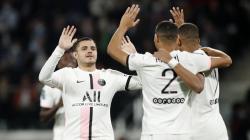 Diwarnai 2 Kartu Merah, PSG Susah Payah Kalahkan Metz