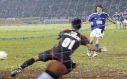 Apa Kabar Patricio Jimenez? Eks Bek Persib Penendang Penalti Mata Tertutup