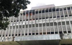 Gedung Perpustakaan Kampus Unimed Terbakar, Api Terlihat di Laboratorium Komputer