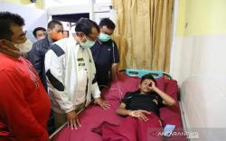Pendaki yang Hilang 6 Hari di Gunung Guntur Dirawat karena Alami Dehidrasi<