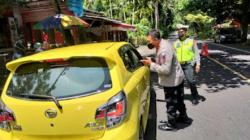 Puluhan Kendaraan Diminta Putar Balik di Pos Penyekatan Pengucapan Minahasa Selatan 