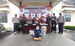 Tak Terima Ditegur Ambil Daun Singkong, Pria Ini Bacok Warga hingga Tewas