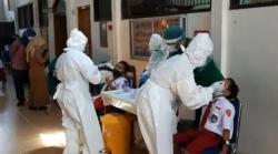 Ratusan Siswa di Solo Diswab Massal, Begini Hasilnya 