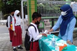 Tinjau Uji Coba Pembelajaran Tatap Muka SD, Wabup Bantul Minta Siswa Dipahamkan Prokes
