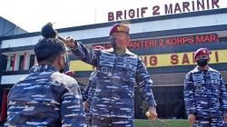 Tradisi Kenaikan Pangkat Perwira Pertama Brigif 2 Marinir