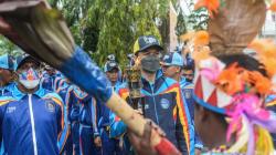 3 Atlet Legendaris Antarkan Api PON XX ke Kantor Wali Kota Jayapura<