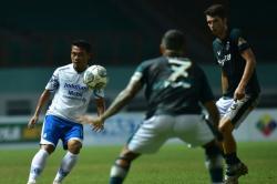 Liga 1 Mulai Bergulir, Tim Unggulan Hanya Butiran Debu