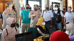 Kapolda Jateng Cek Vaksinasi Pelajar di Sukoharjo