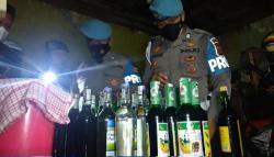 Alasan Terhimpit Ekonomi, Emak-Emak di Tasikmalaya Nekat Jual Miras Ilegal<